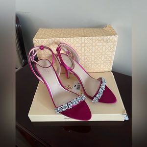 Jewel Badgley Mischka Ojai Crystal Adorned  Women's Sandals Size 9 Pink